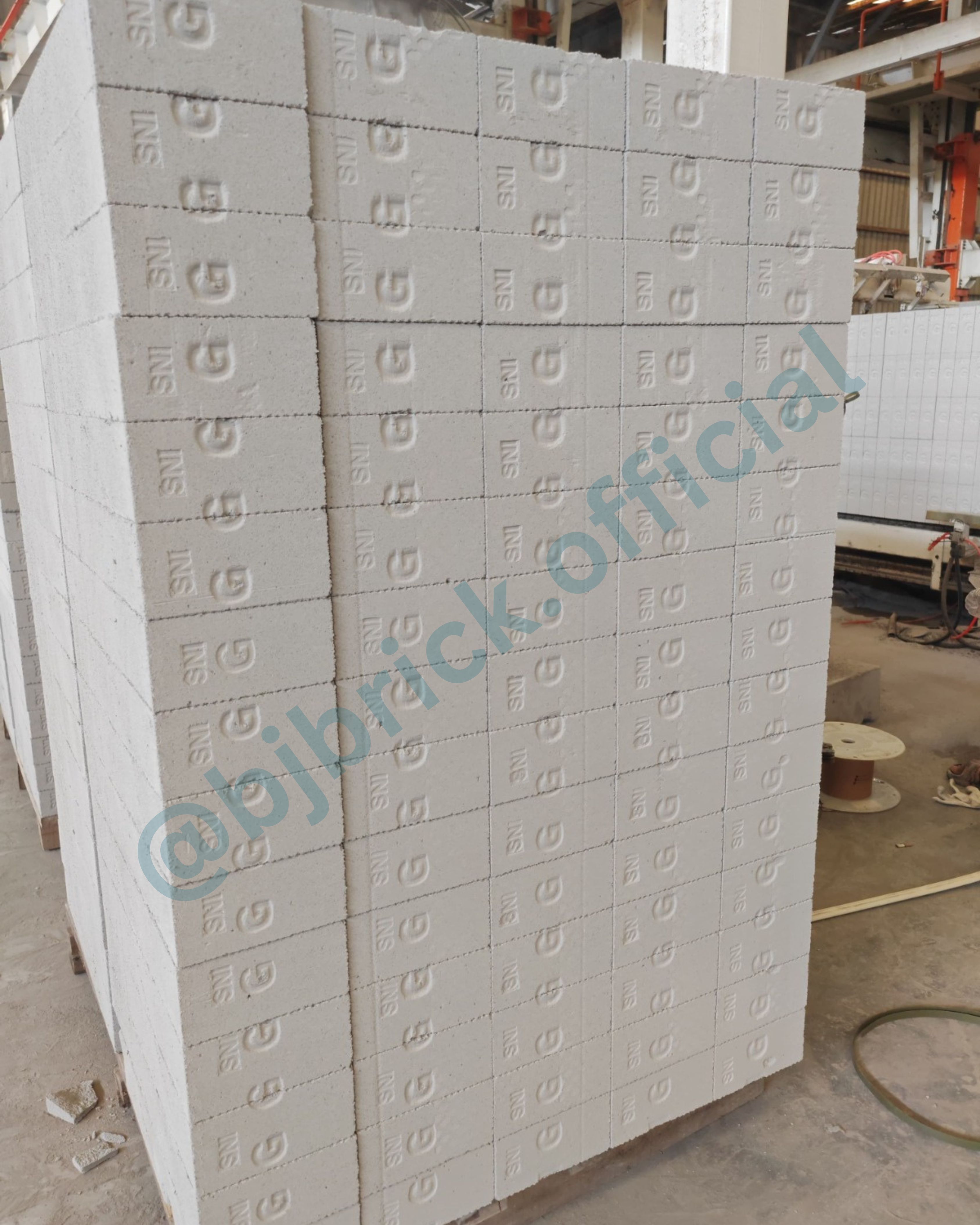 Stok gudang BJ Brick